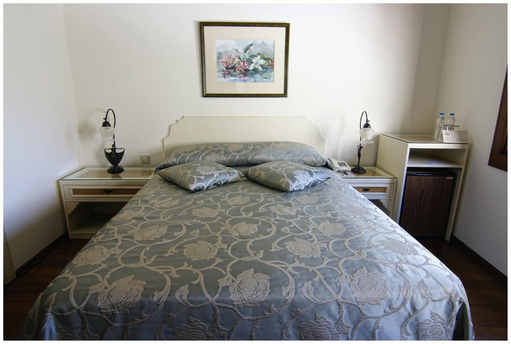 Minyon Hotel Αττάλεια Εξωτερικό φωτογραφία